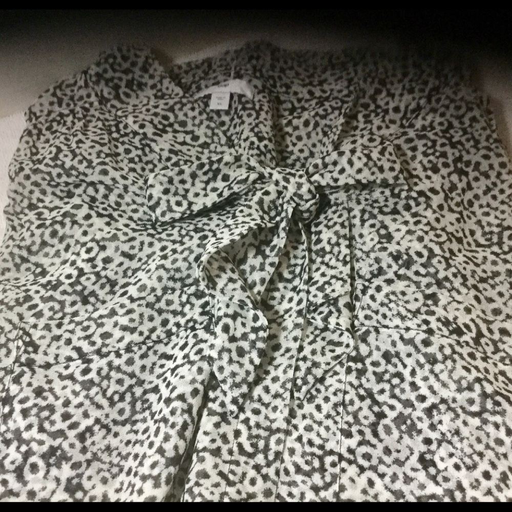 Summer blouse. Size XL. Sleeveless  and flowy